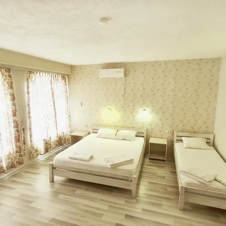 Divna Ξενοδοχείο Krumovgrad